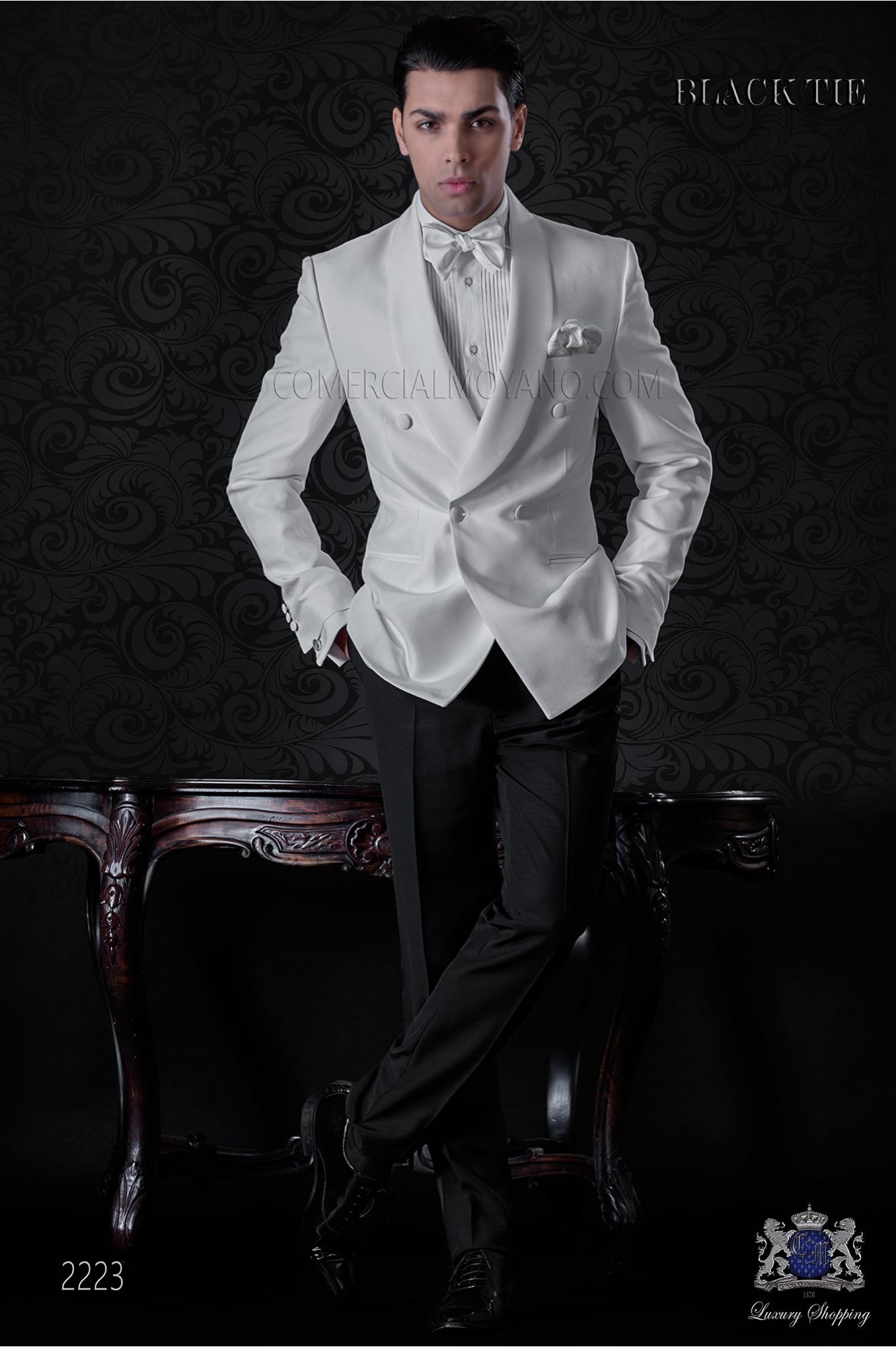 Esmoquin italiano cruzado blanco mixto lana Mario Moyano modelo: 2223 Mario Moyano colección Black Tie