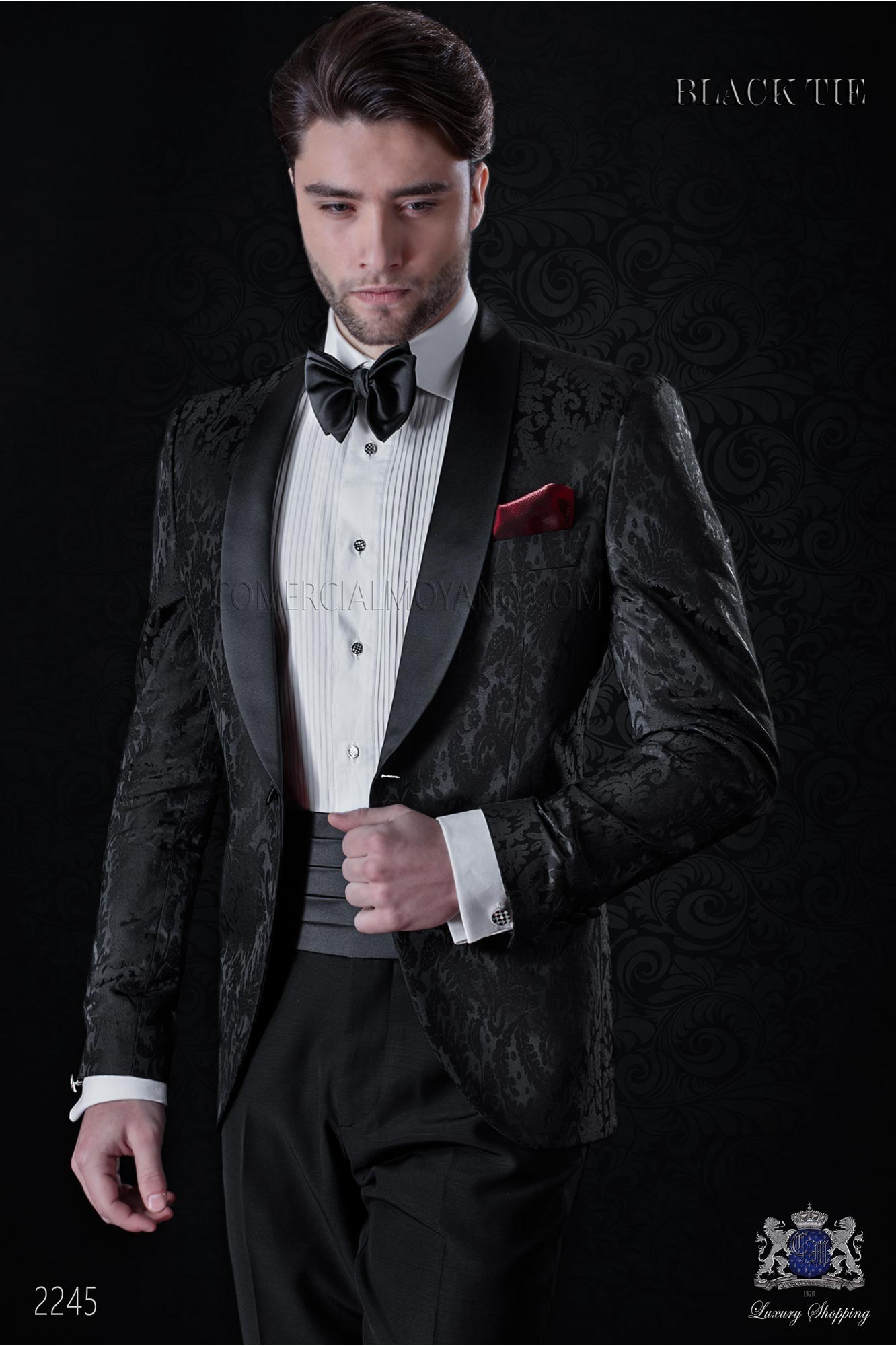 Esmoquin italiano de jacquard negro en mixto seda modelo: 2245 Mario Moyano colección Black Tie