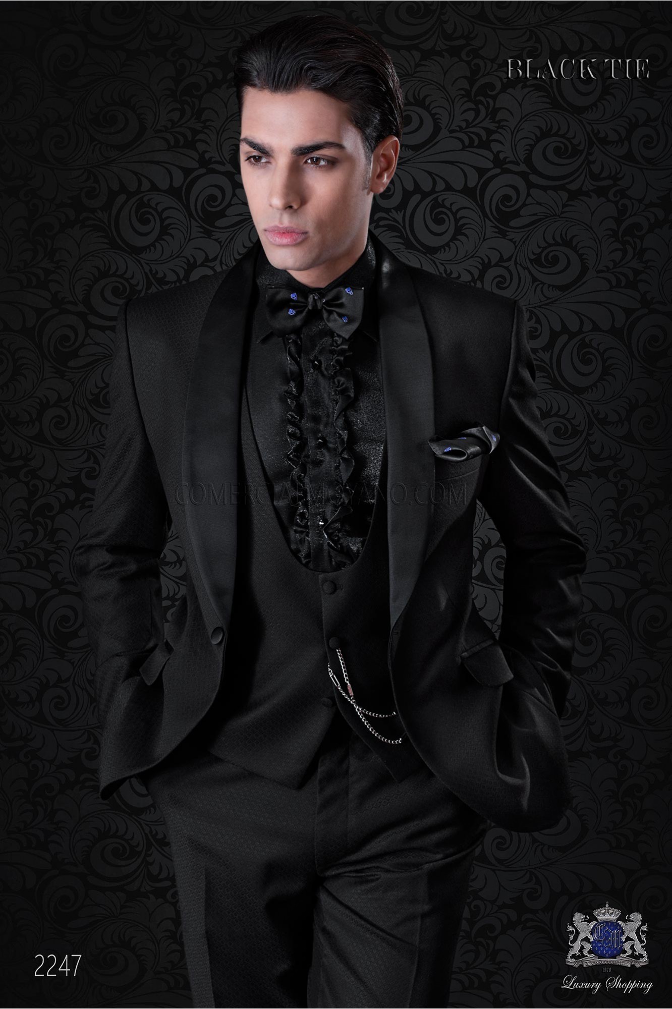 Esmoquin italiano negro con solapa chal modelo: 2247 Mario Moyano colección Black Tie