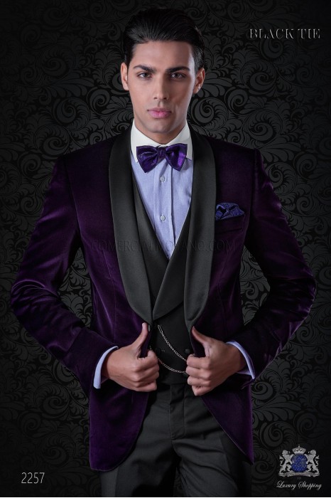 Bräutigam lila Smoking Anzug aus Samt mit Satin Revers. Samt aus 100% Baumwolle Stoff. 