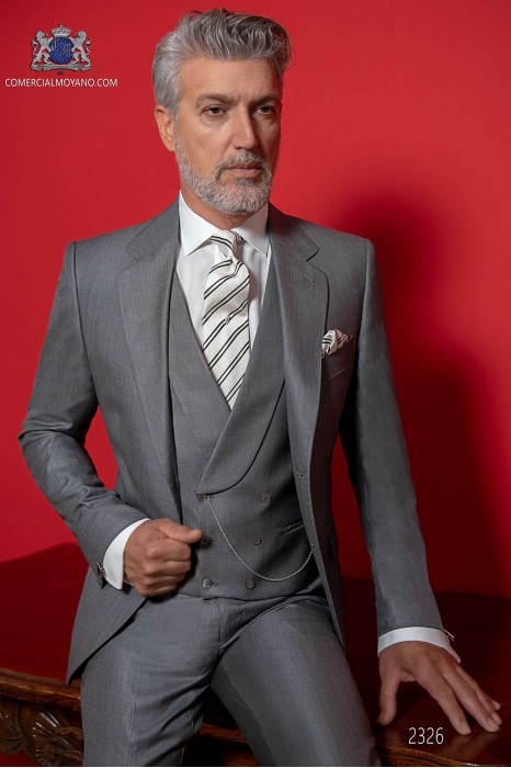 Italian gay suit with elegant "Slim" cut two buttons