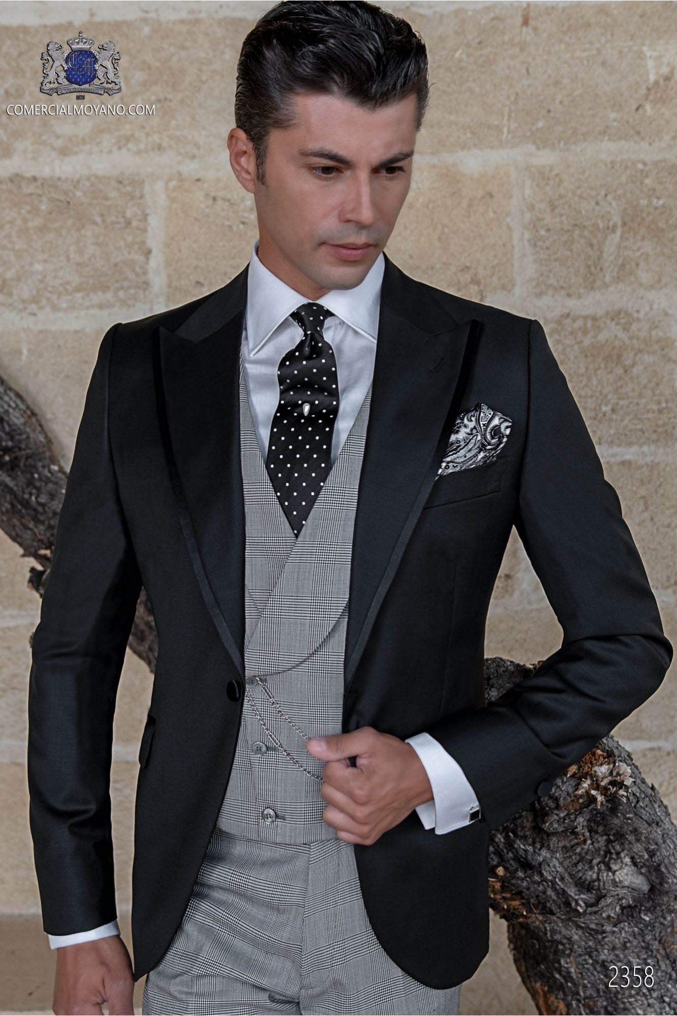 Traje de novio negro coordinado con pantalón príncipe de gales modelo: 2358 Mario Moyano colección Gentleman