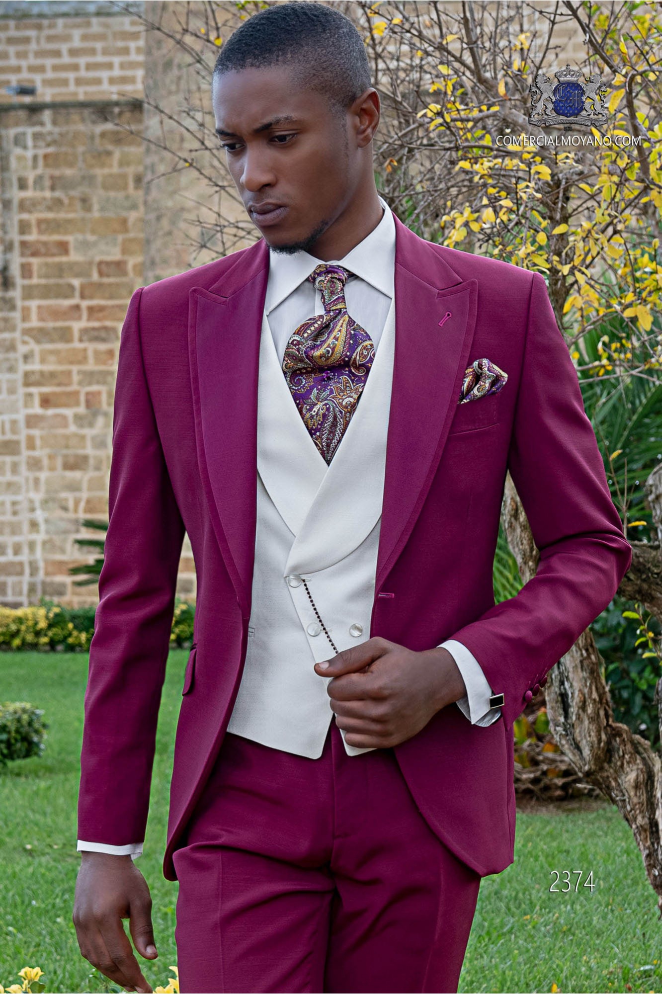 Wedding suit Slim stylish cut. Peak lapel with contrast fabric piping. Made from wool and acetate fabric in Burgundy