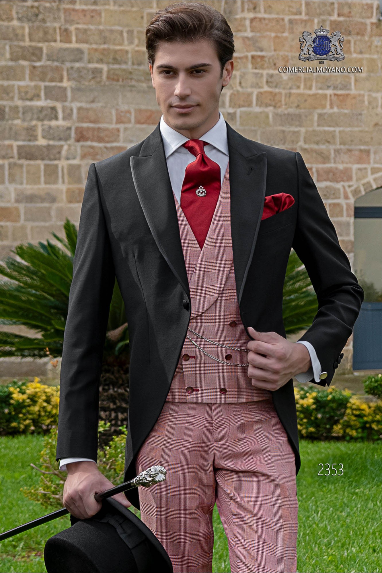 Chaqué de novio negro con pantalón príncipe de gales modelo: 2353 Mario Moyano colección Gentleman