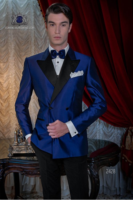 Tuxedo double breasted royal blue shantung with satin lapels. Peak lapels and 4 buttons. Shantung silk mix fabric.