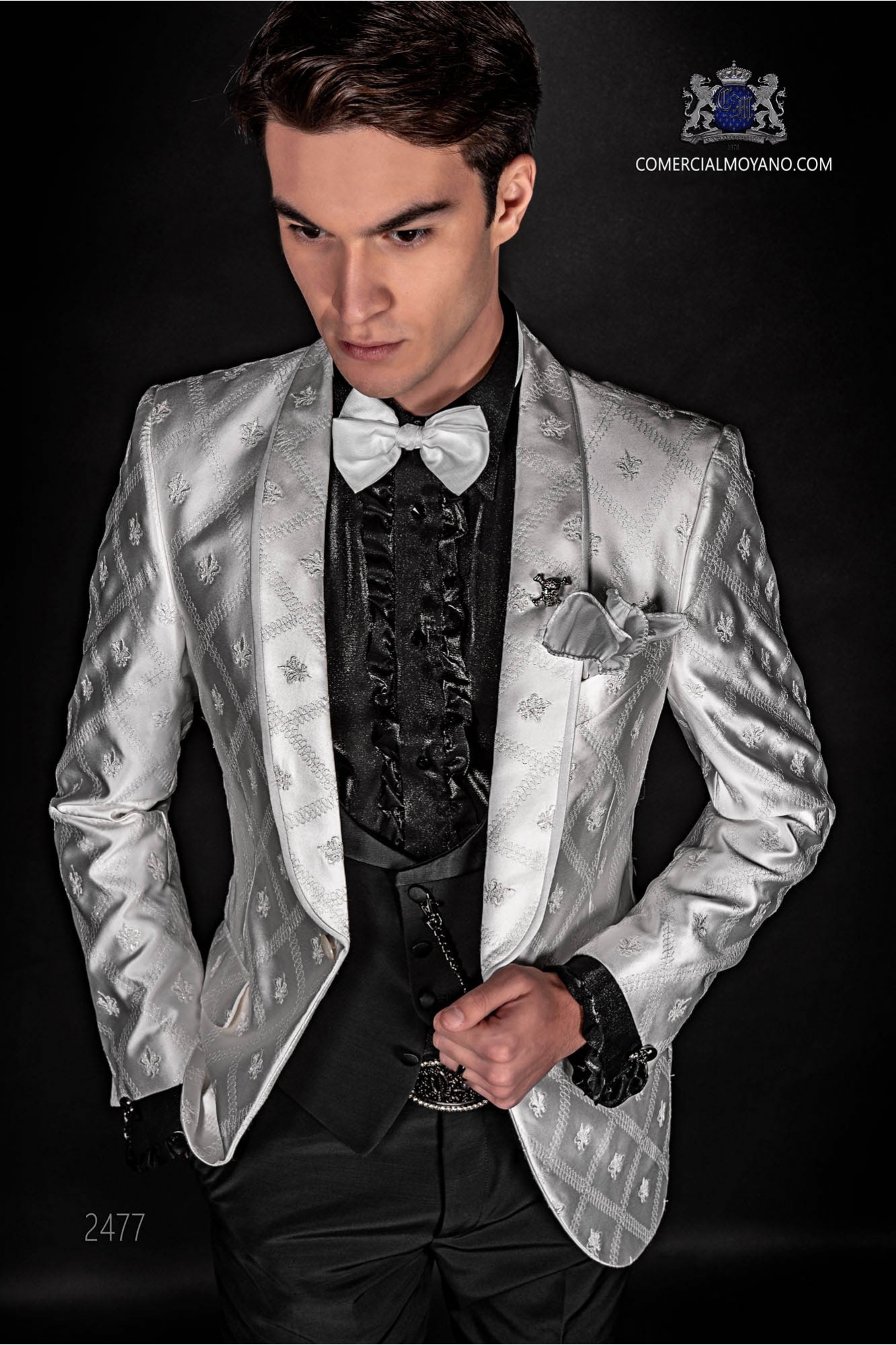 Bespoke black and white silk dinner jacket combined with a black trousers model 2477 Mario Moyano