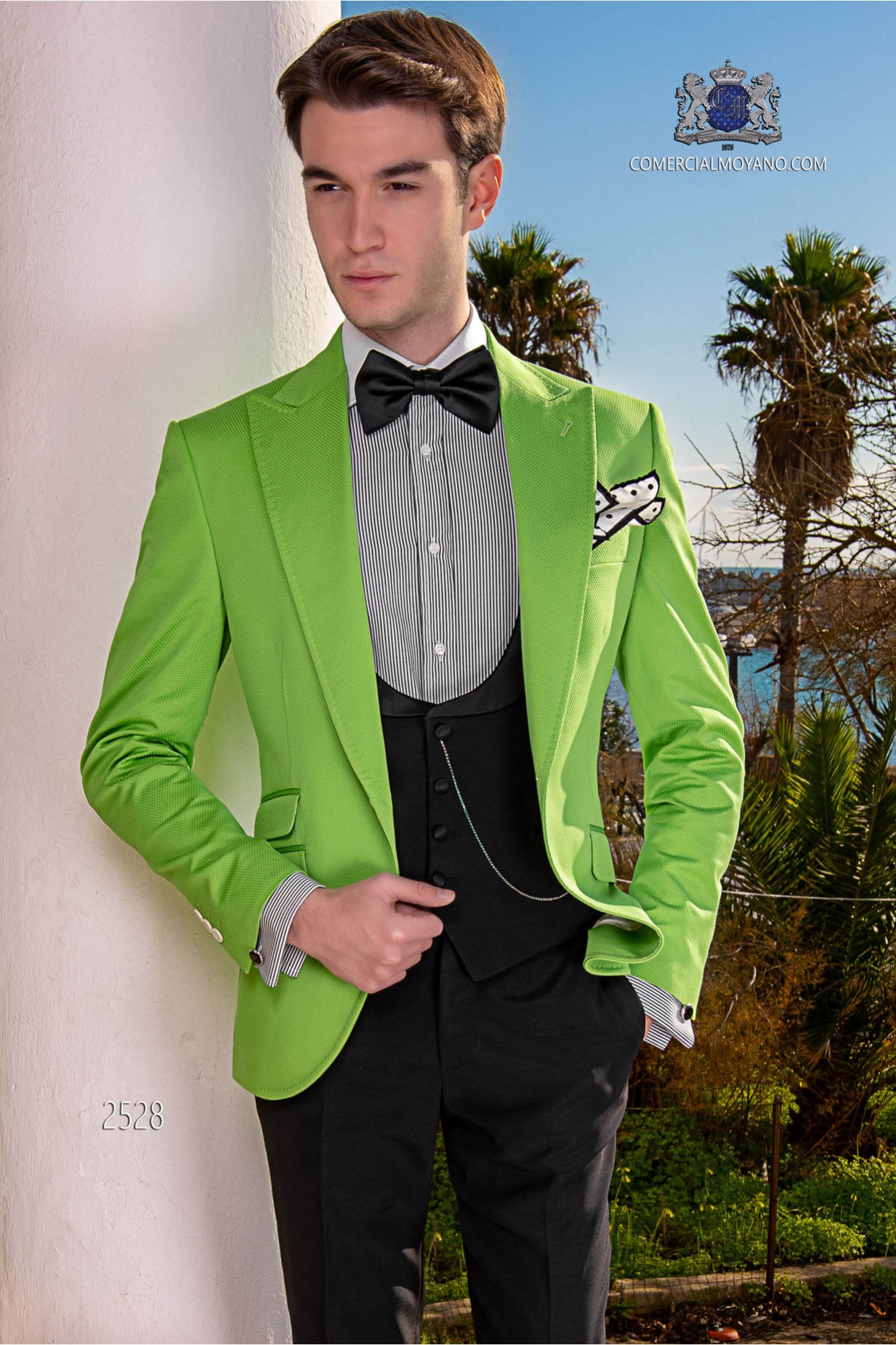 Traje de novio italiano a medida verde de algodón tejido microdiseño modelo: 2528 Mario Moyano colección Hipster