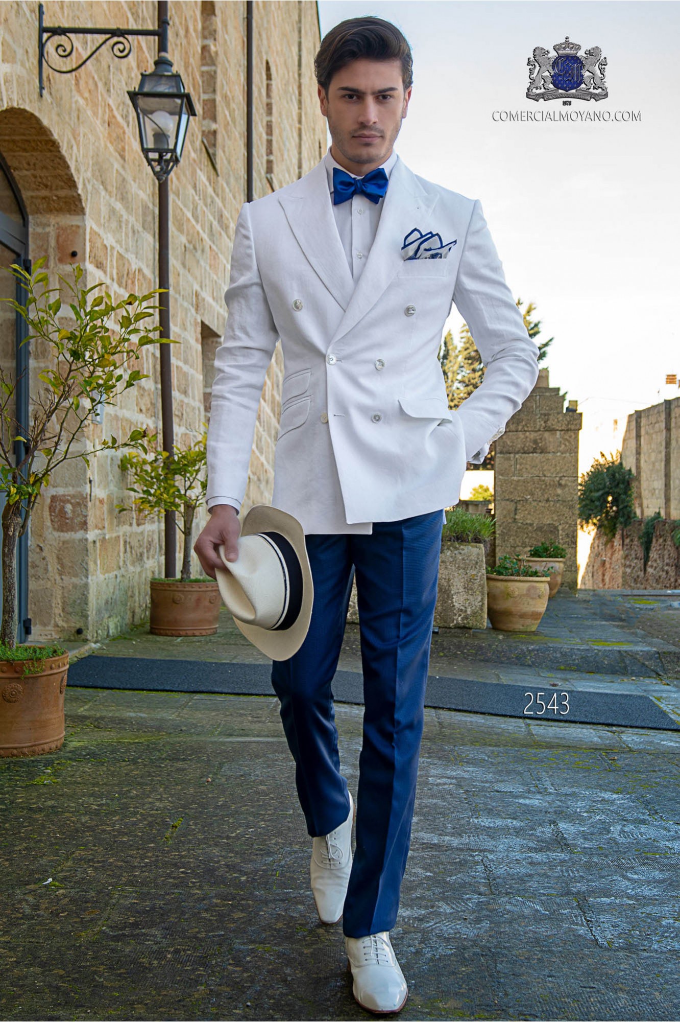 Stitched bespoke white pure linen suit model 2543 Mario Moyano