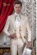 Costume de marié baroque. Vintage costume manteau de jacquard ivoire tissu avec Broche fantaisie.