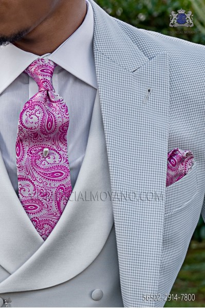  Cravate blanc et rose fuchsia avec un mouchoir