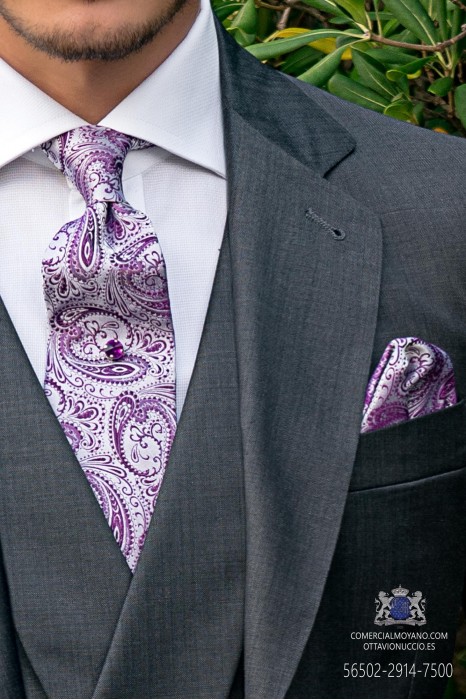 Cravate de mariage blanche et violette cachemire avec un mouchoir assorti