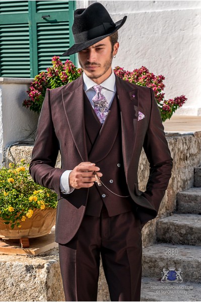 Burgundy tailored fit men wedding suit