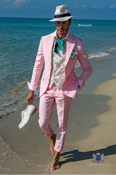 Costume de mariage en pur lin rose italien à la coupe ajustée