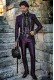 Frac de novio gótico negro brocado púrpura con bordados plata y cuello mao pedrería negra